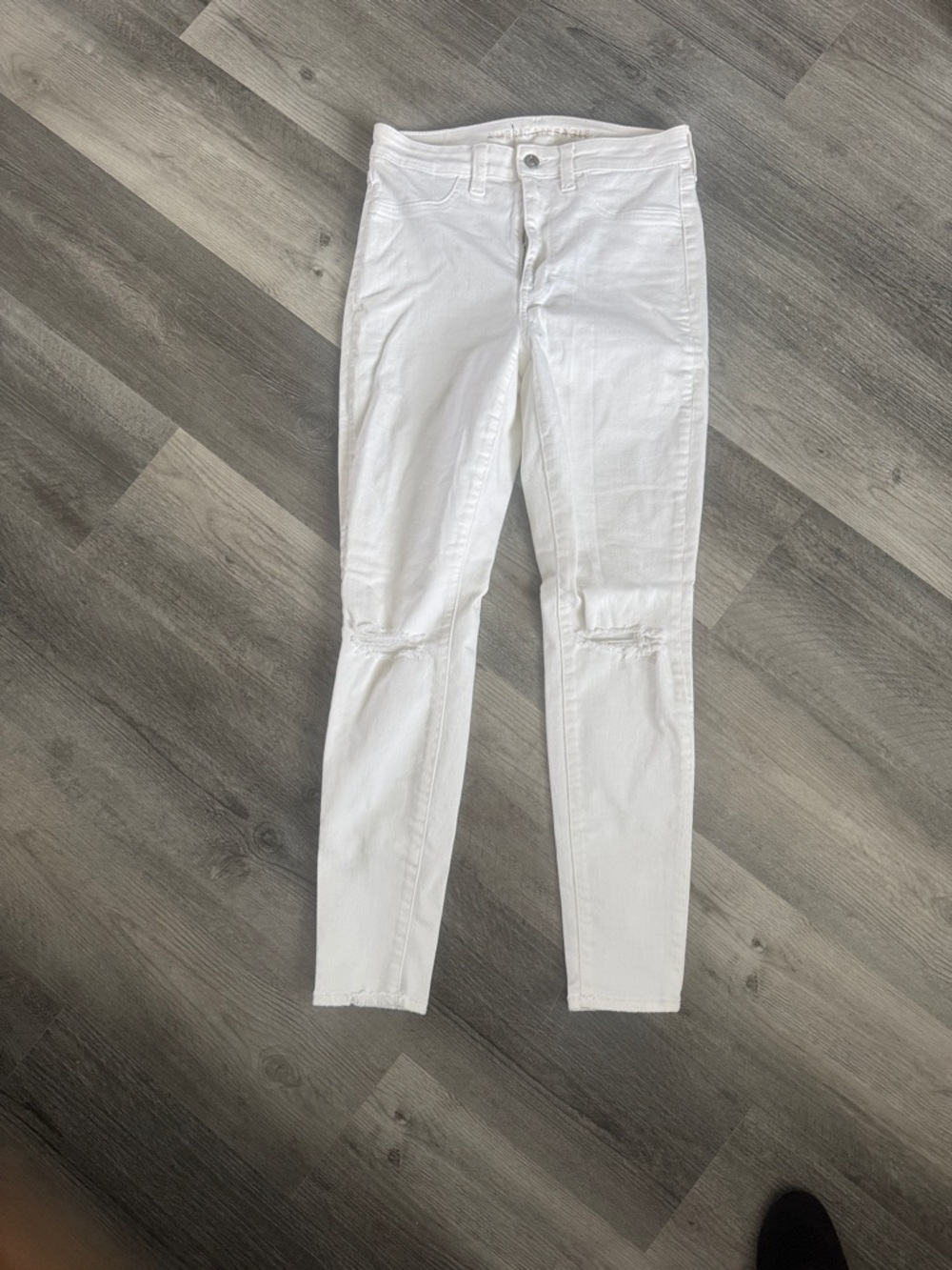American Eagle Super Stretch-  Super Hi-Rise Jegging - White Distressed Denim 6R